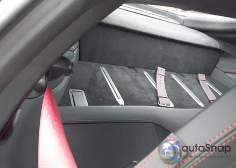 2020 Ferrari 812 Superfast z USA, uszkodzony, nr VIN ZFF83CLA5L0248976